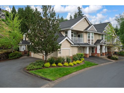 5575 Summerlinn Way, West Linn, OR, 97068-5136 | Card Image