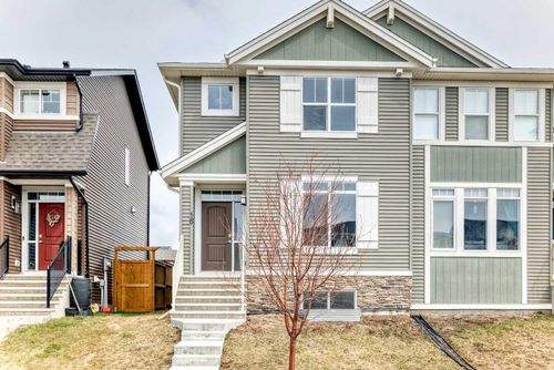 18 Willow Cres, Okotoks, AB, T1S5S2 | Card Image