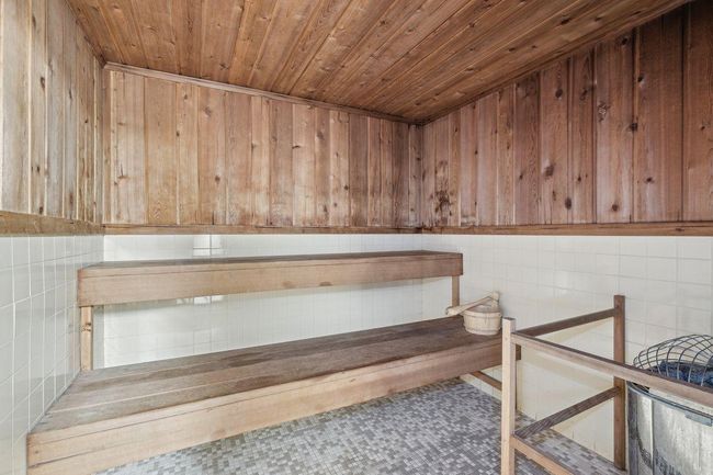 14_Interior.jpg | Image 13