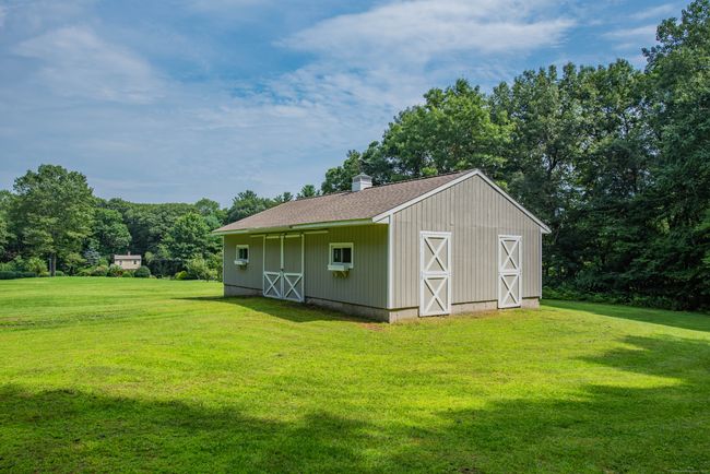 One Story Barn- Perfect for many uses! (Includes 2 stalls) | Image 8