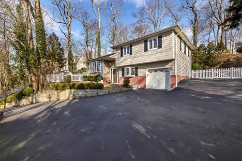 87 Woodchuck Hollow Rd, Cold Spring Harbor, NY, 11724-2430 | Card Image