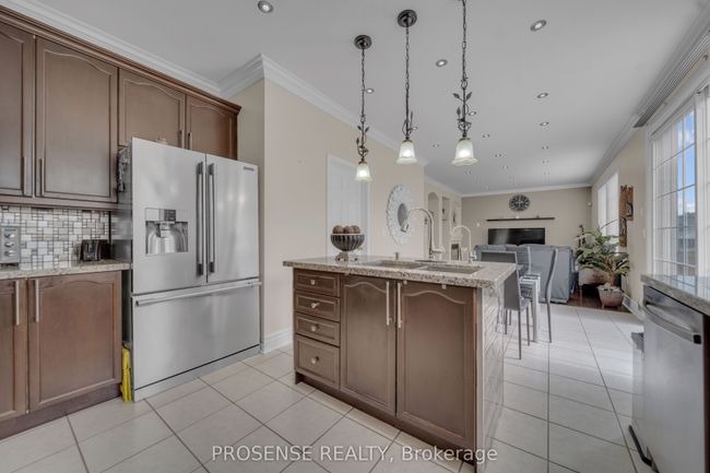 147 Whitwell Dr, House other with 6 bedrooms, 4 bathrooms and 4 parking in Brampton ON | Image 17