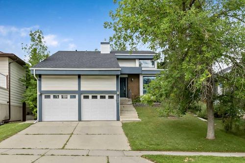 200 Bernard Dr Nw, Calgary, AB, T3K2B7 | Card Image