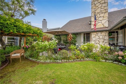 9327 Lexington St, Cypress, CA, 90630-2729 | Card Image