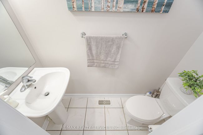 27 Phyllis Dr, House attached with 3 bedrooms, 3 bathrooms and 2 parking in Caledon ON | Image 21