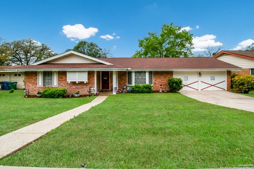 3422 William Penn Dr, San Antonio, TX, 78230-3946 | Card Image