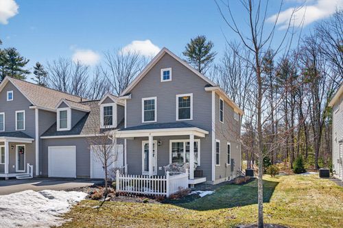 11-17 Webhannet Place, Kennebunk, ME, 04043 | Card Image