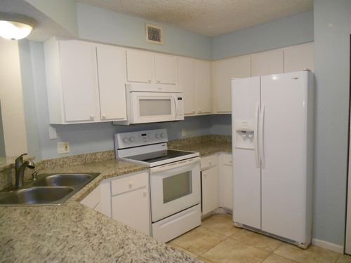203-300 Scotia Dr, Hypoluxo, FL, 33462-7001 | Card Image