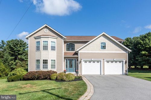 100 Figleaf Dr, HAMPSTEAD, MD, 21074-1857 | Card Image
