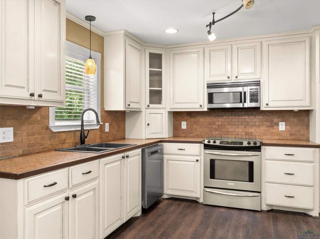 1137 Fm 2985, House other with 4 bedrooms, 2 bathrooms and null parking in Hughes Springs TX | Image 13