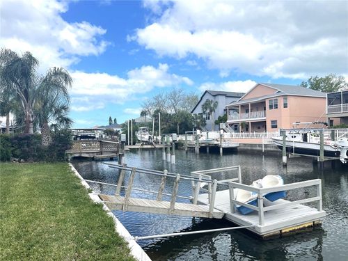7601 Hatteras Dr, Hudson, FL, 34667-3963 | Card Image