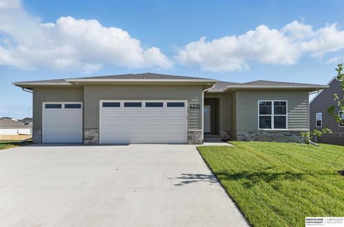 6320 Harvest Dr, Papillion, NE, 68157-2359 | Card Image