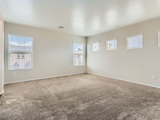 8 Jasmine Point Street, House other with 3 bedrooms, 2 bathrooms and null parking in Henderson NV | Image 13