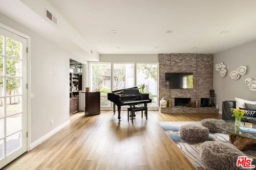 2398 Almeria Court, La Jolla, CA, 92037 | Card Image