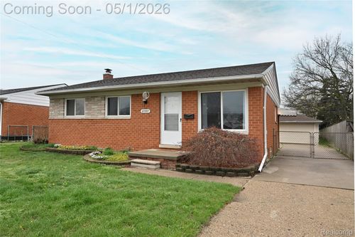 27807 Delton St, Madison Heights, MI, 48071-3350 | Card Image
