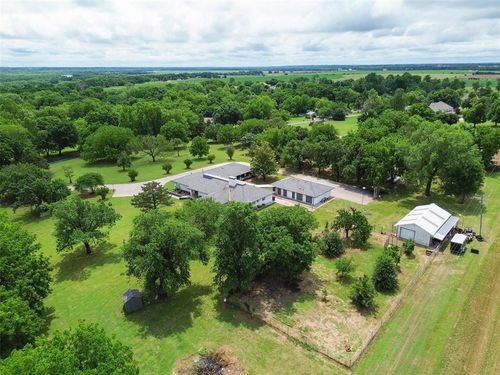 538 Living Springs Trl, Washington, OK, 73093-9012 | Card Image