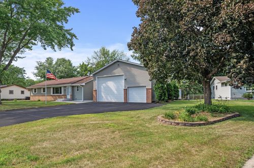 8124 115th Ln N, Champlin, MN, 55316-2746 | Card Image