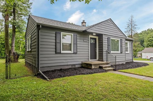 15685 Lenore, Redford, MI, 48239-3574 | Card Image