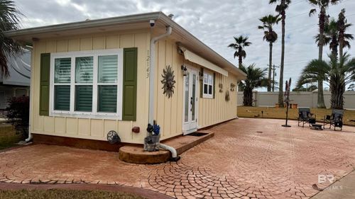 12143 Gateway Dr, Elberta, AL, 36530-4403 | Card Image