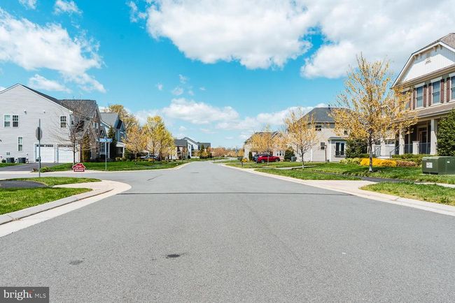 24814 Barrington Grove Ct, House other with 5 bedrooms, 5 bathrooms and null parking in Aldie VA | Image 22