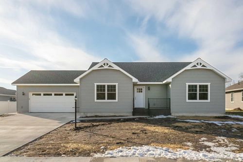 410 Ash St, Pierceton, IN, 46562-1300 | Card Image