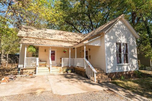 104 W Spring St, Heber Springs, AR, 72543-3121 | Card Image