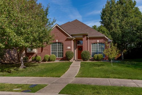 724 Vallejo Dr, Rockwall, TX, 75087-6640 | Card Image