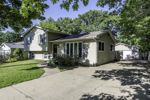 11211 8th Avenue, Pleasant Prairie, WI, 53158 | Card Image