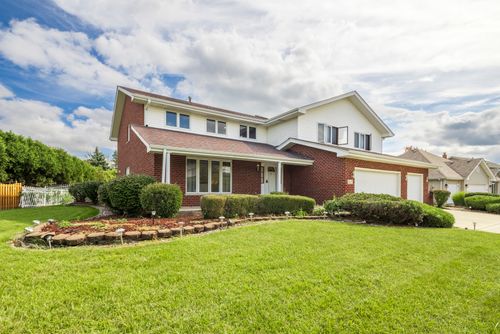 8607 Glenshire St, Tinley Park, IL, 60487-7041 | Card Image