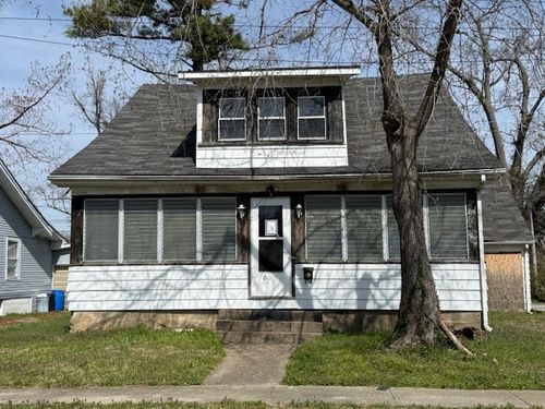 600 Dewey St, Eldorado, IL, 62930-1304 | Card Image