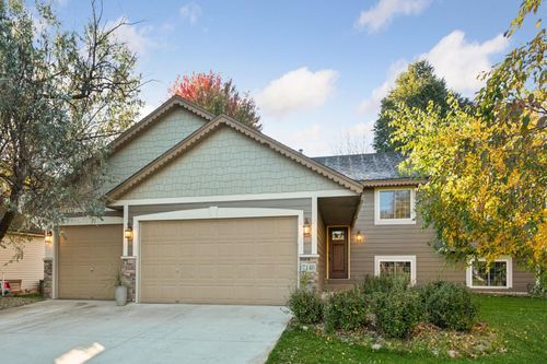 7140 Upper 157th St W, Apple Valley, MN, 55124-5105 | Card Image
