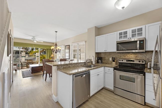 Open main level | Image 10