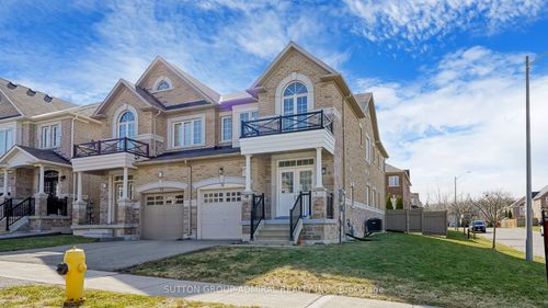 75 Lauderdale Dr, Maple, ON, L6A4G7 | Card Image