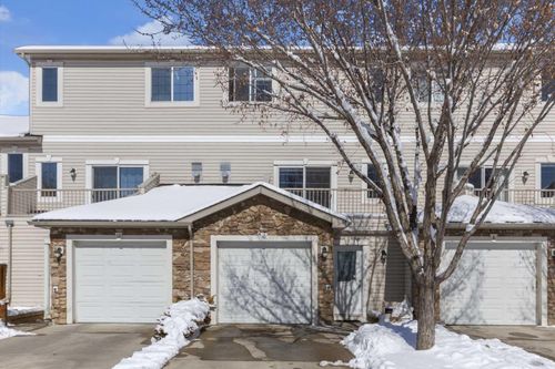 10 W Cedar Rise Sw, Calgary, AB, T3H5G8 | Card Image