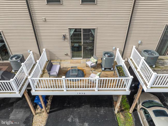 1036 Cantina Ter Se, Townhouse with 4 bedrooms, 4 bathrooms and null parking in LEESBURG VA | Image 35