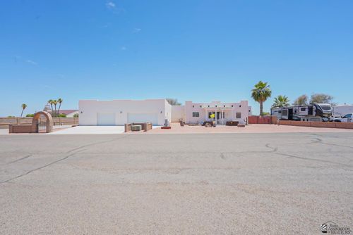 11811 Coyote Wash St, Wellton, AZ, 85356-7014 | Card Image