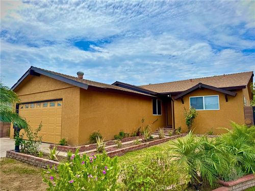 17809 Thornlake Ave, Artesia, CA, 90701-4244 | Card Image