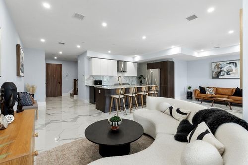 5-32 Pearl Street, Boston, MA, 02110 | Card Image