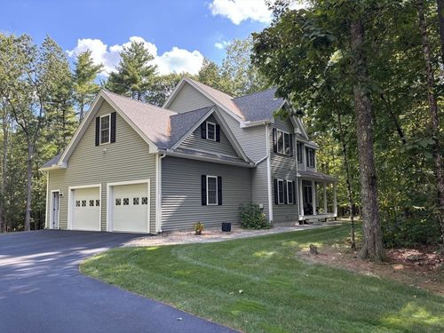 2 Everett Dr, Pepperell, MA, 01463-2101 | Card Image
