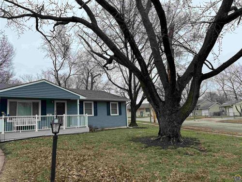 2600 Sw Belle Ave, Topeka, KS, 66614-1721 | Card Image