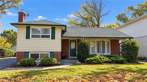 5440 Windermere Dr, Burlington, ON, L7L3M5 | Card Image