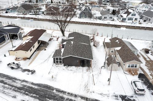 1560 N Starboard Ave, Port Clinton, OH, 43452-3630 | Card Image