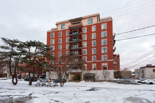 701-327 Breezehill Ave S, Ottawa, ON, K1Y1R6 | Card Image