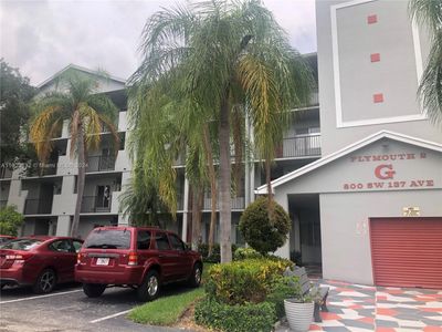 303G - 800 Sw 137th Ave, Condo with 2 bedrooms, 2 bathrooms and null parking in Pembroke Pines FL | Image 3