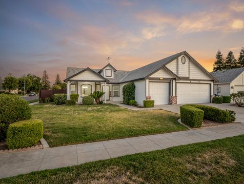 5807 W Paul Ave, Fresno, CA, 93722-3071 | Card Image