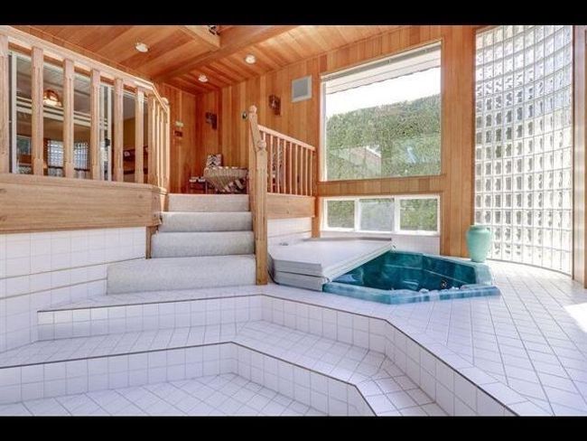 6005 Humphries Pl, House other with 5 bedrooms, 3 bathrooms and 6 parking in Burnaby BC | Image 17