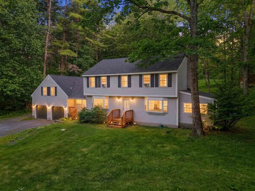 25 Pinneo Hill Rd, Hanover, NH, 03755-4604 | Card Image