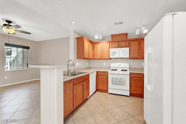 UNIT-103 - 6680 Caporetto Ln, Condo with 1 bedrooms, 1 bathrooms and null parking in North Las Vegas NV | Image 12