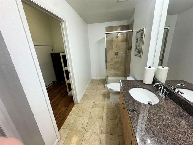 Secondary Bath | Image 32