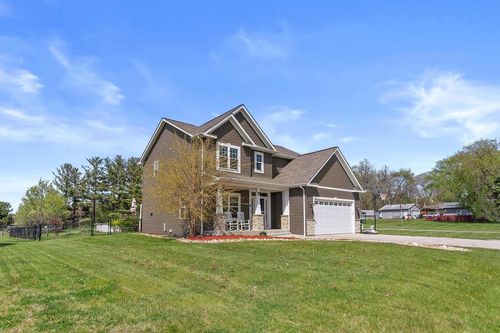 320 W Hunt Avenue, Twin Lakes, WI, 53181 | Card Image